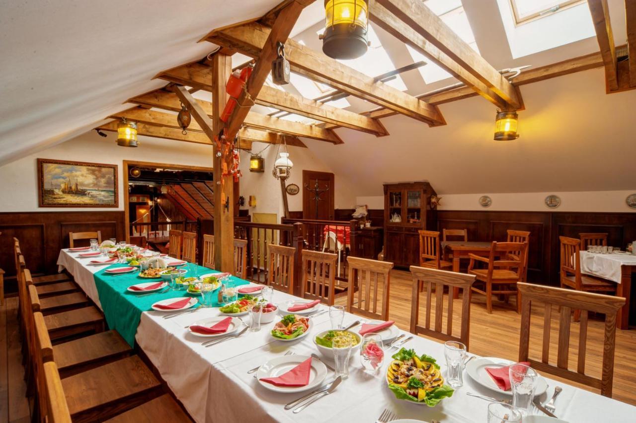 Villa & Restaurant Admiral Nelson Hel Extérieur photo