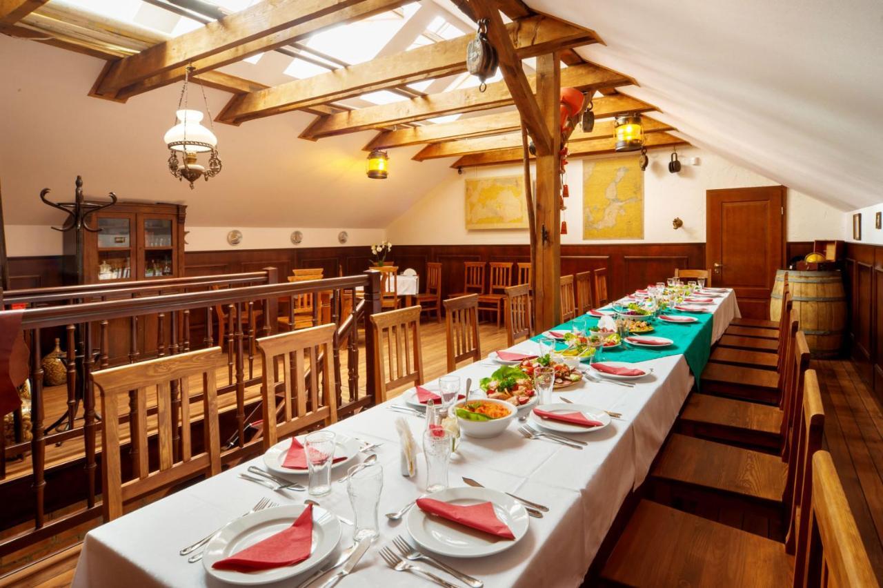 Villa & Restaurant Admiral Nelson Hel Extérieur photo